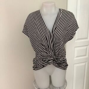 Vintage Flora Kung SILK crossover Top fits SMALL